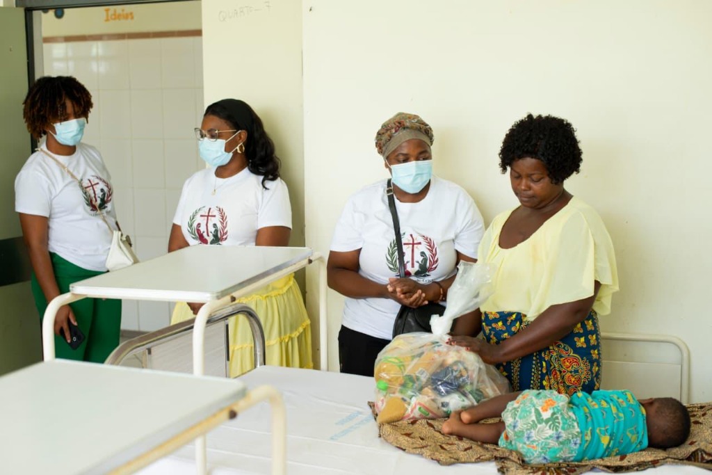 Entrega de Cestas Básicas